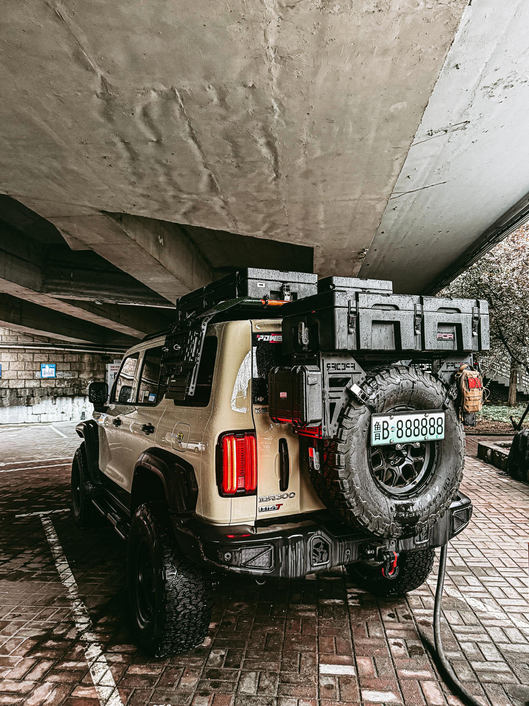 下一步安排上至暗机盖吧🚗。