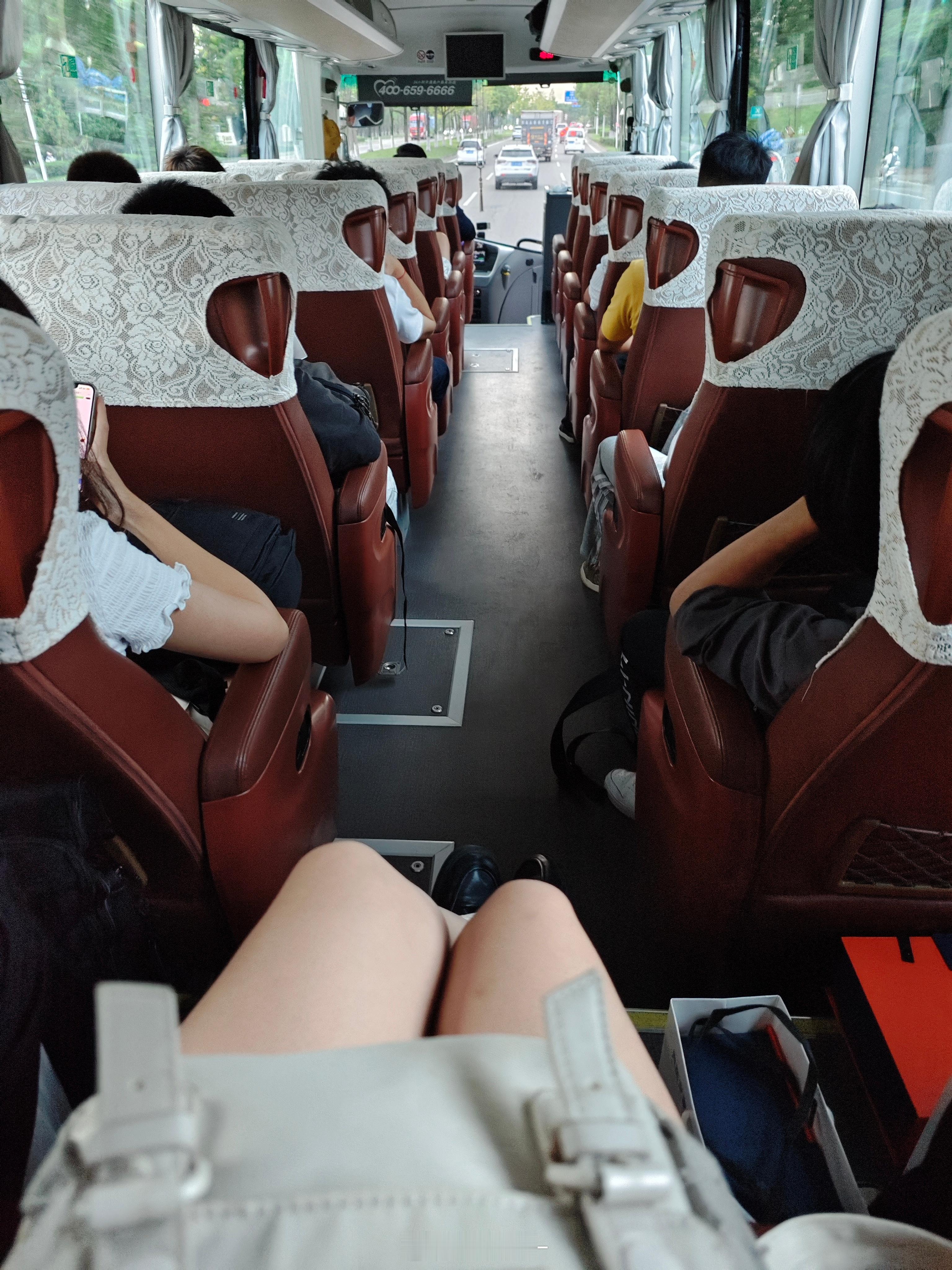 嘿嘿 返程！在机场大巴上挑选了一个心怡的位置[耶][doge][耶]  ​​​