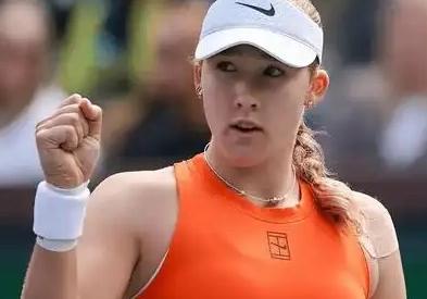 四强出炉！林茨站冷门频出，米拉·安德列娃险胜过关，黑马维基奇晋级！
      