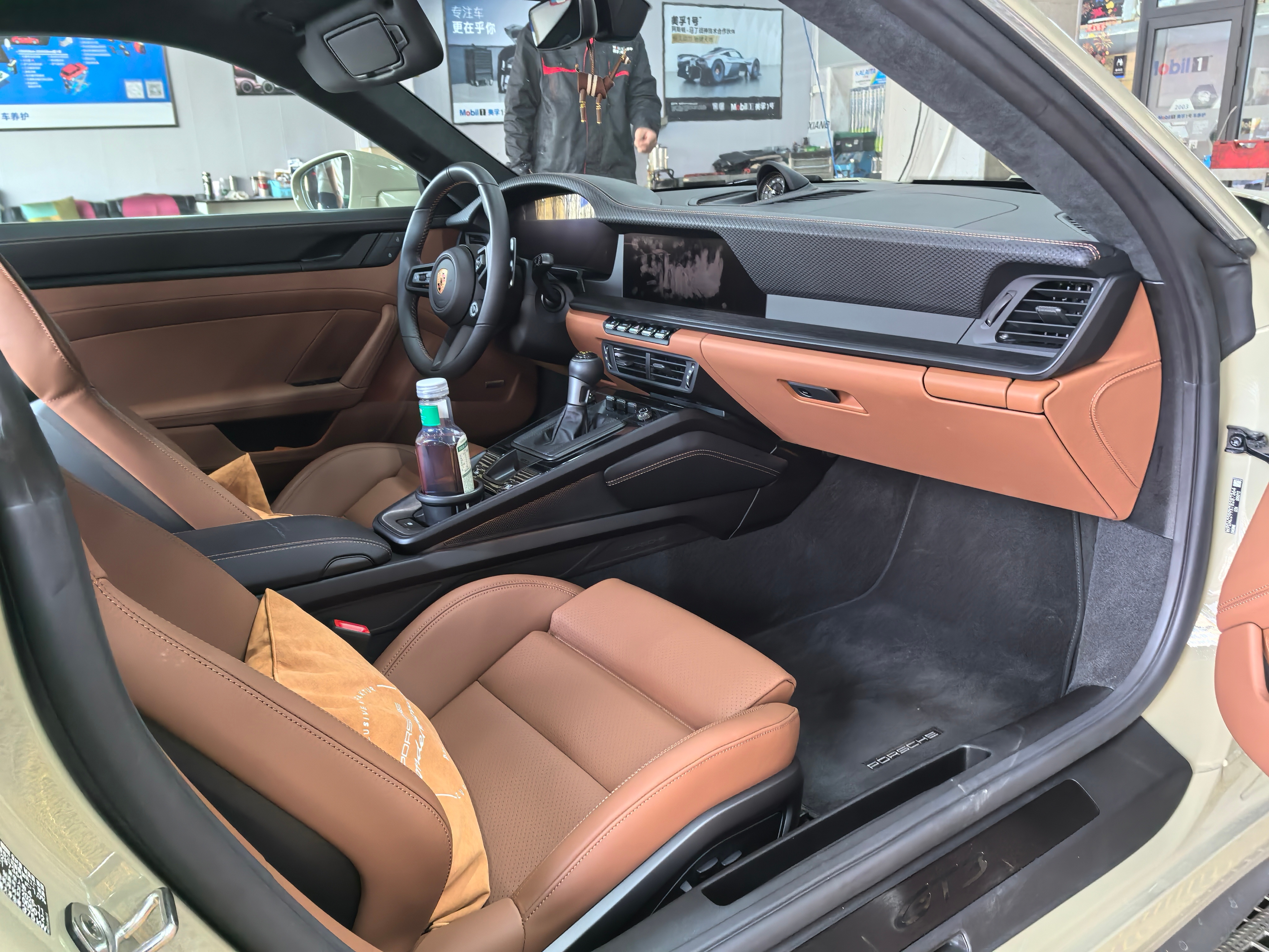 盘一盘的低调911 GT3 Touring稀有外观+内饰配色，日常开真舒服，底盘