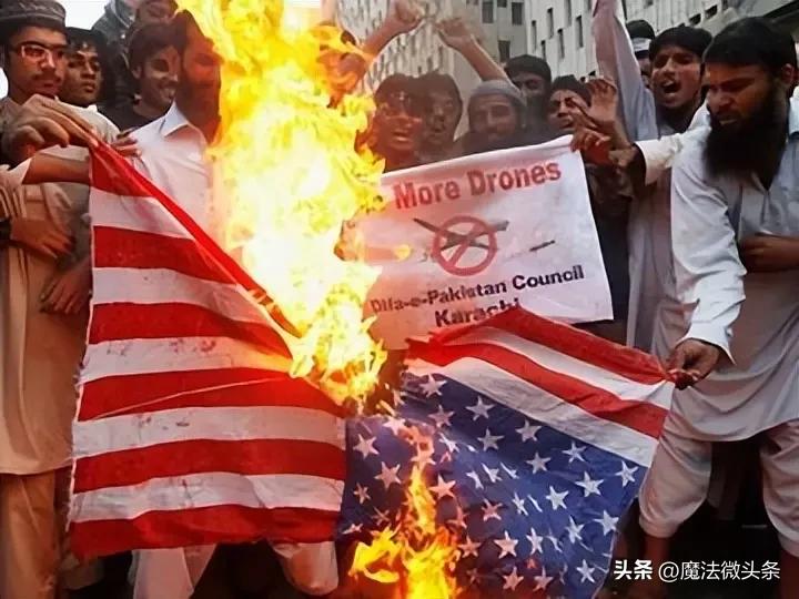 美伊大战，打醒巴基斯坦亲美派，他们承认：中国比美国更值得信赖2026年美以对伊朗