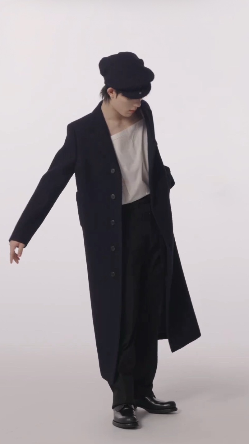 苏新皓和这套Prada都好好看 