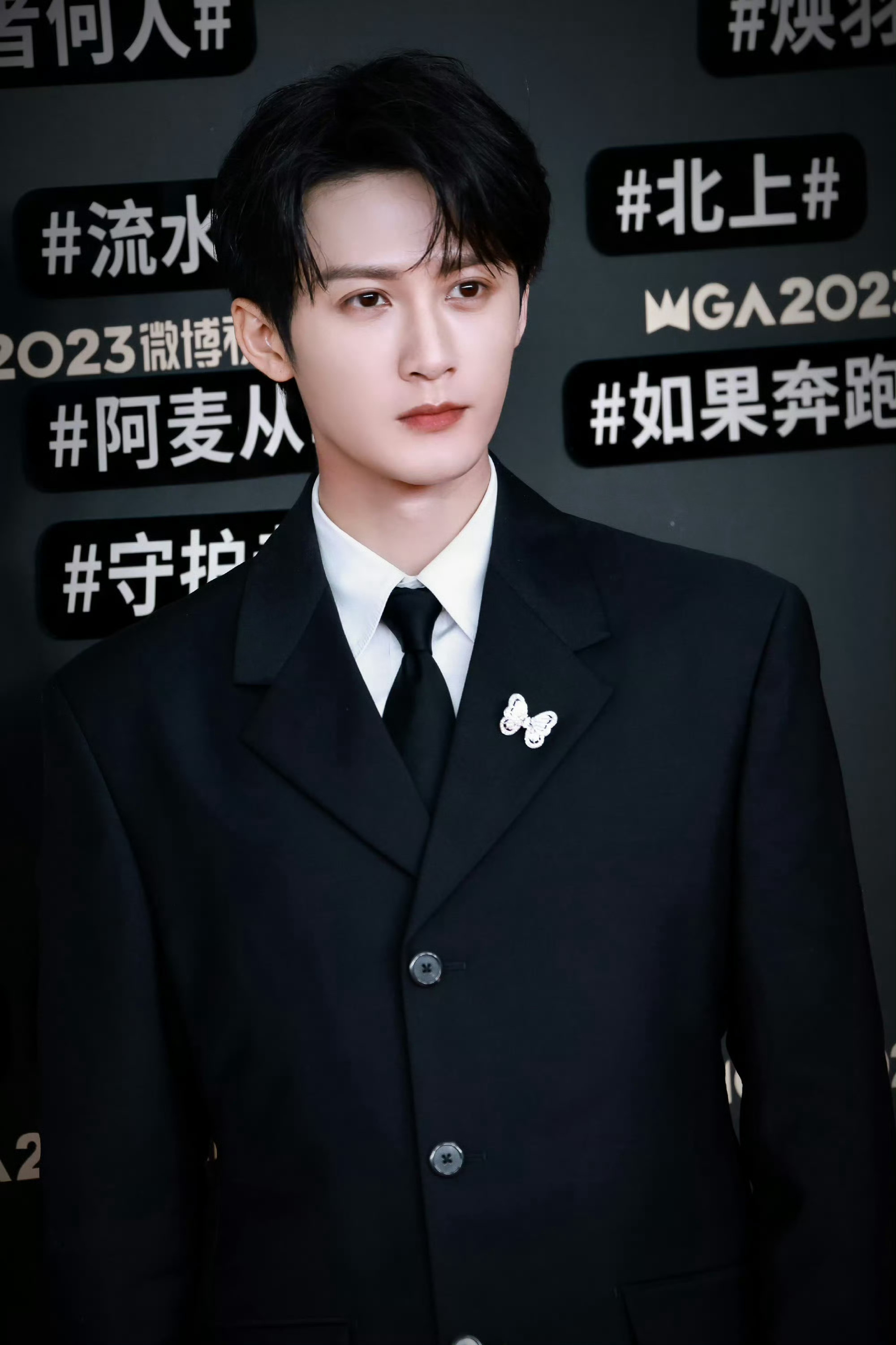 再强调一下，现在就是反应慢，你评论够了，福袋可能不能马上显示可以领，你等一会儿，