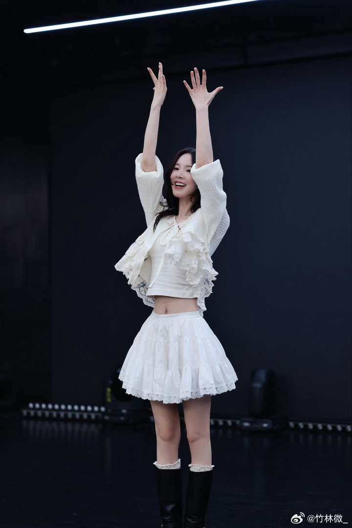 陈瑶恋爱告急初舞台陈瑶《恋爱告急》初舞台彩排太圈粉，跳舞时又灵动又有气质，已经迫