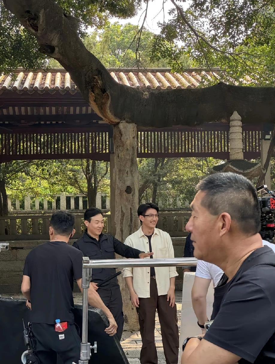 你会不会突然的出现？我们的刘萧旭他会，没有任何路透消息，今天就有好多网友在泉州偶