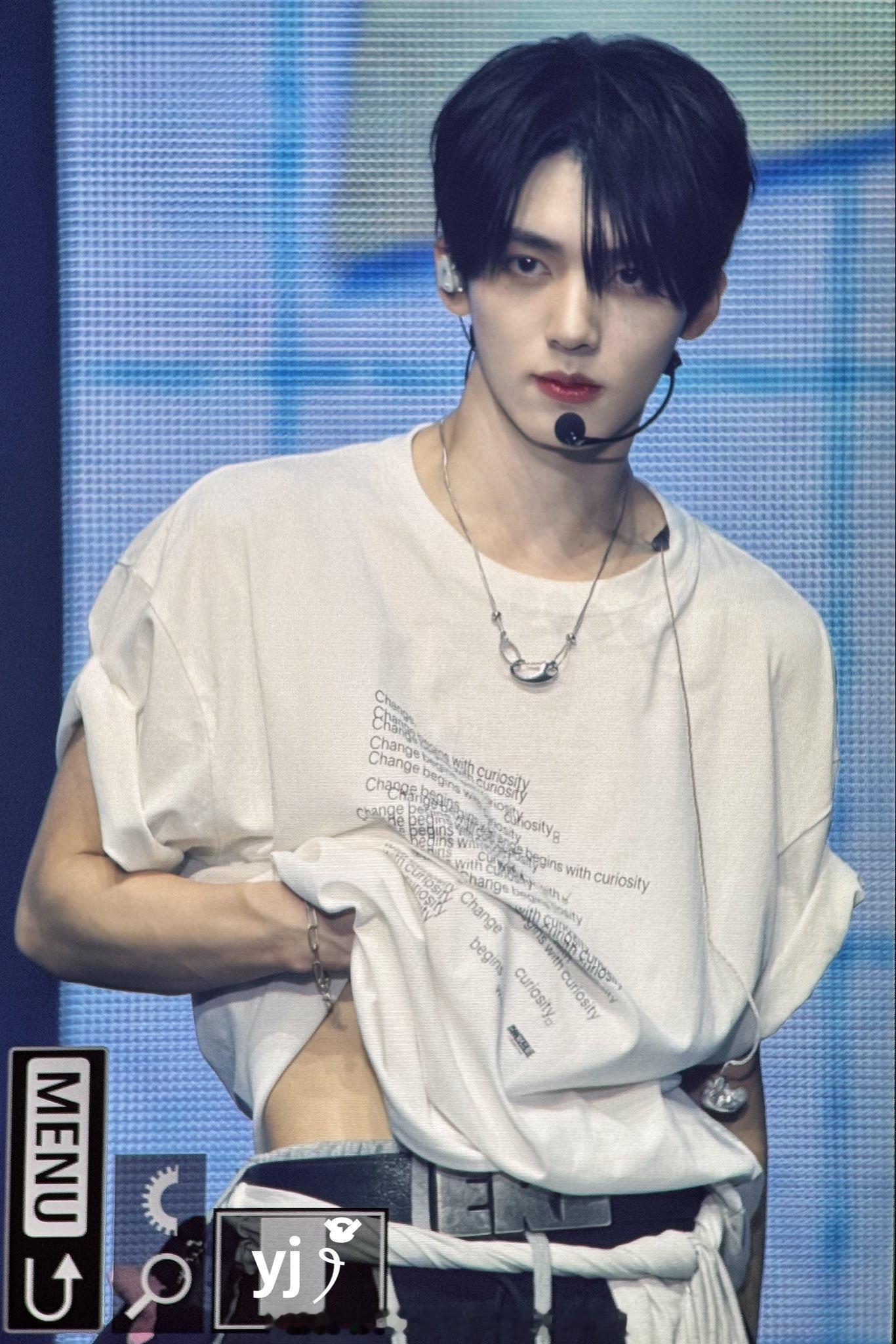 AND2BLE章昊，Ricky，韩维辰，金奎彬，刘昇彦今日舞台饭拍预览图 cr 