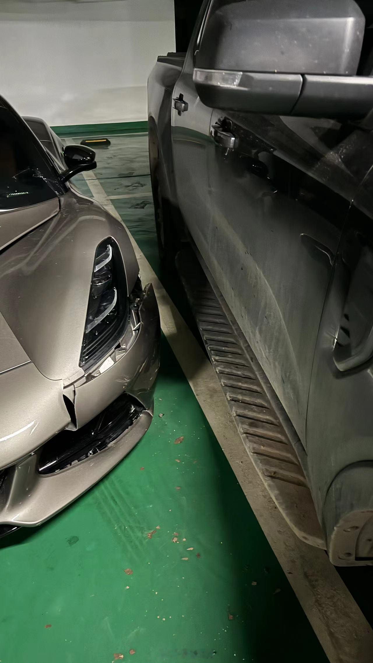 人在家中睡 祸从天上来[允悲]今早上还在睡觉就被告知🚗在地库被撞了[泪]我来姨