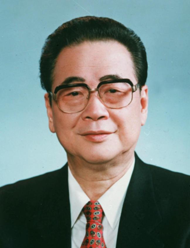 1981年，电力部一些老同志联名向中央反映，对李鹏出任部长表示担忧。他们认为这位