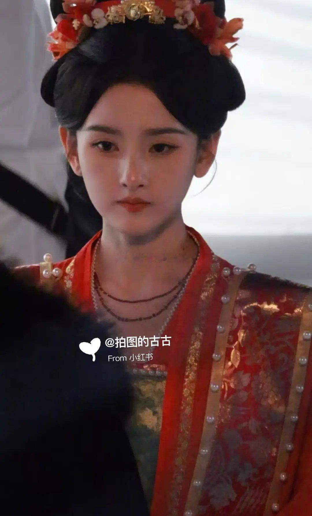 近期在拍女演员生图怎么样 感觉状态都不错诶～