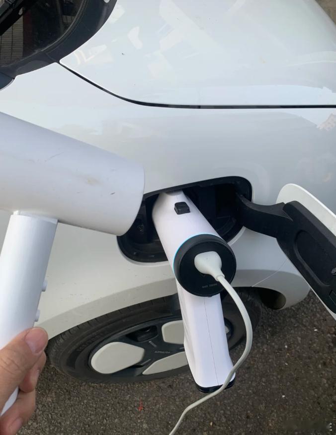 糯玉米外放电，解锁露营28度户外电源！ 