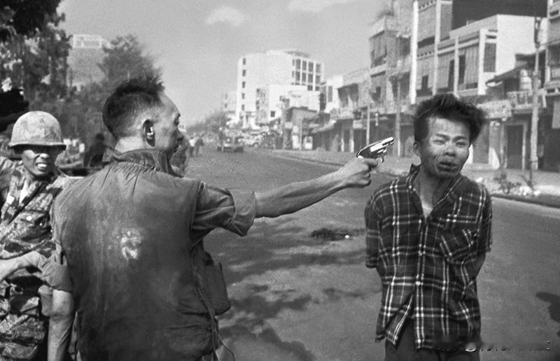赢得过普利策奖的著名照片“西贡枪决”（Saigon Execution）。
BB
