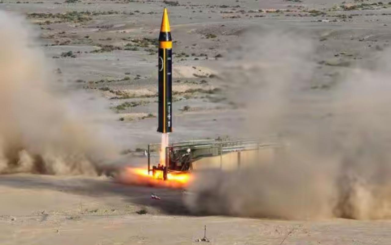 伊方的攻击再次刷新了外界的认知，对英美在印度洋的迭戈加西亚岛的联合基地，实施了导