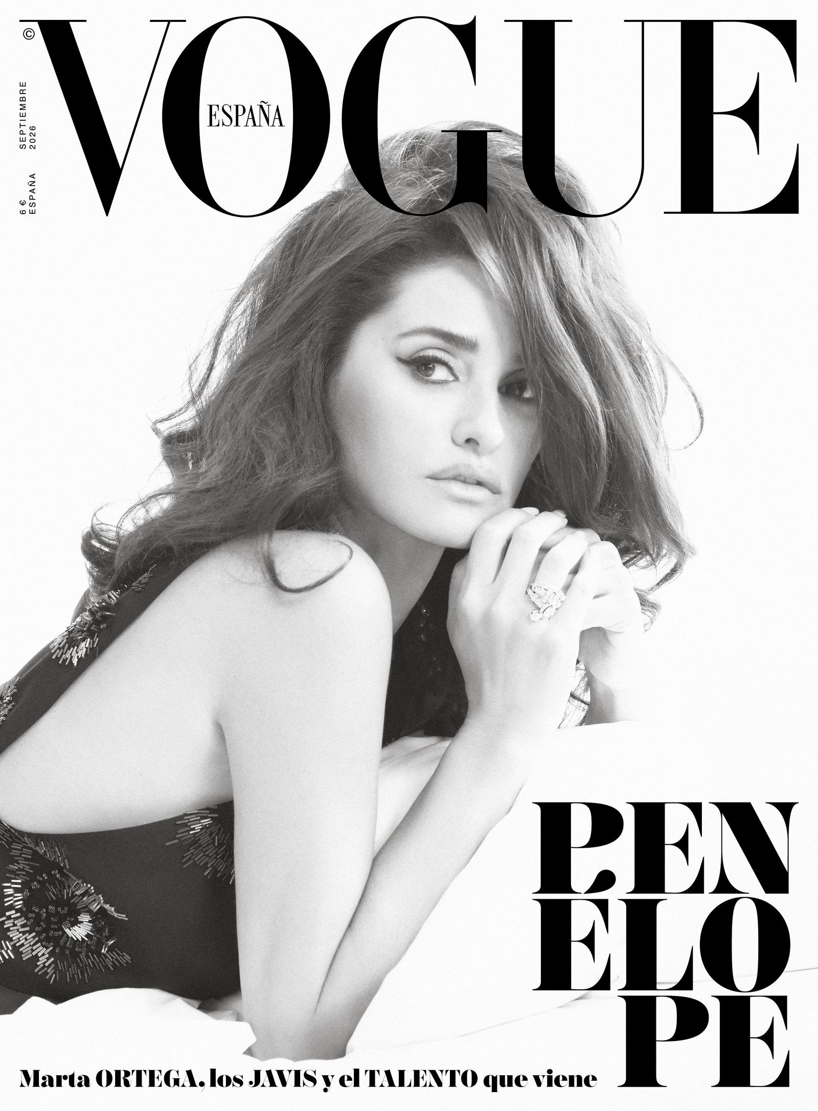 Penélope Cruz 坐镇西班牙版 VOGUE 金九 ！CHANEL 加持
