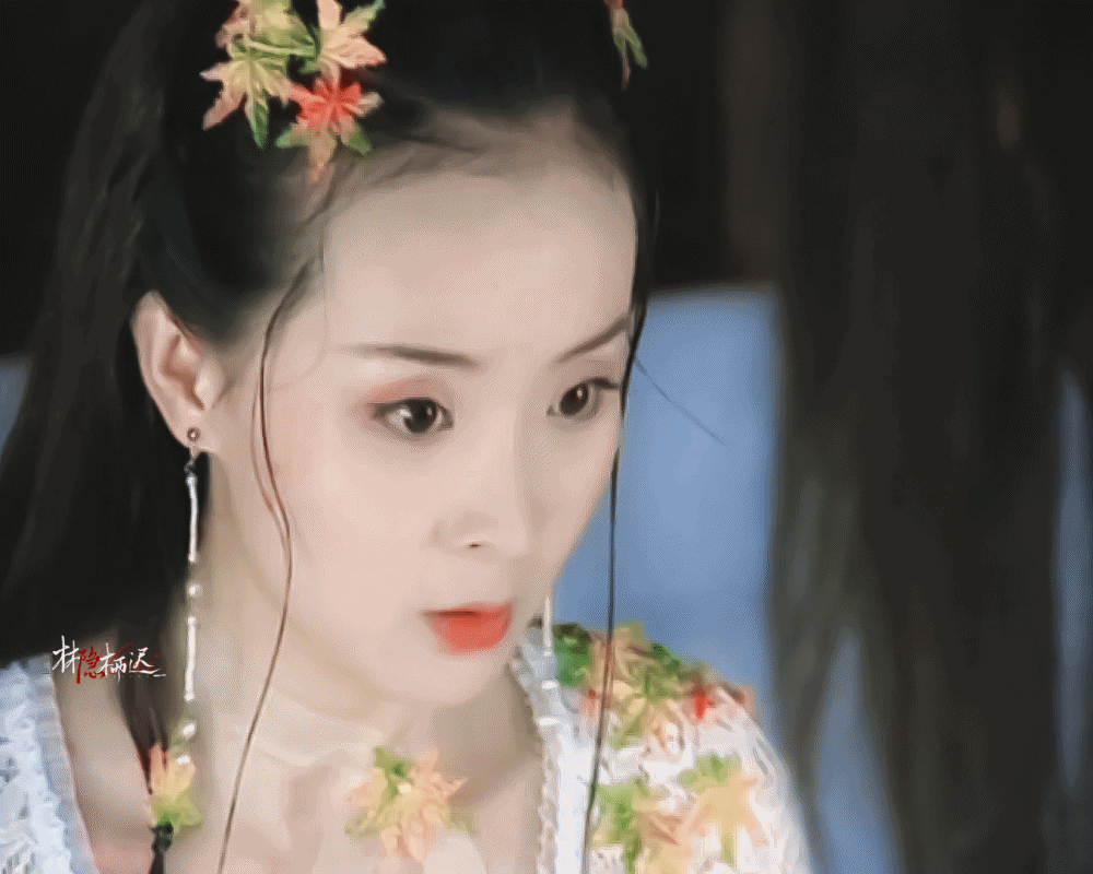 52岁王艳状态王艳是淡颜系古典美人天花板，颜值气质双绝，越看越耐看。一、五官与脸