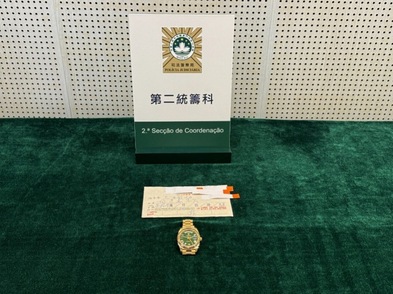 #男子在澳门偷友人财物赌博输光#【内地男子在澳门趁友人喝醉后偷走财物并赌博输光！