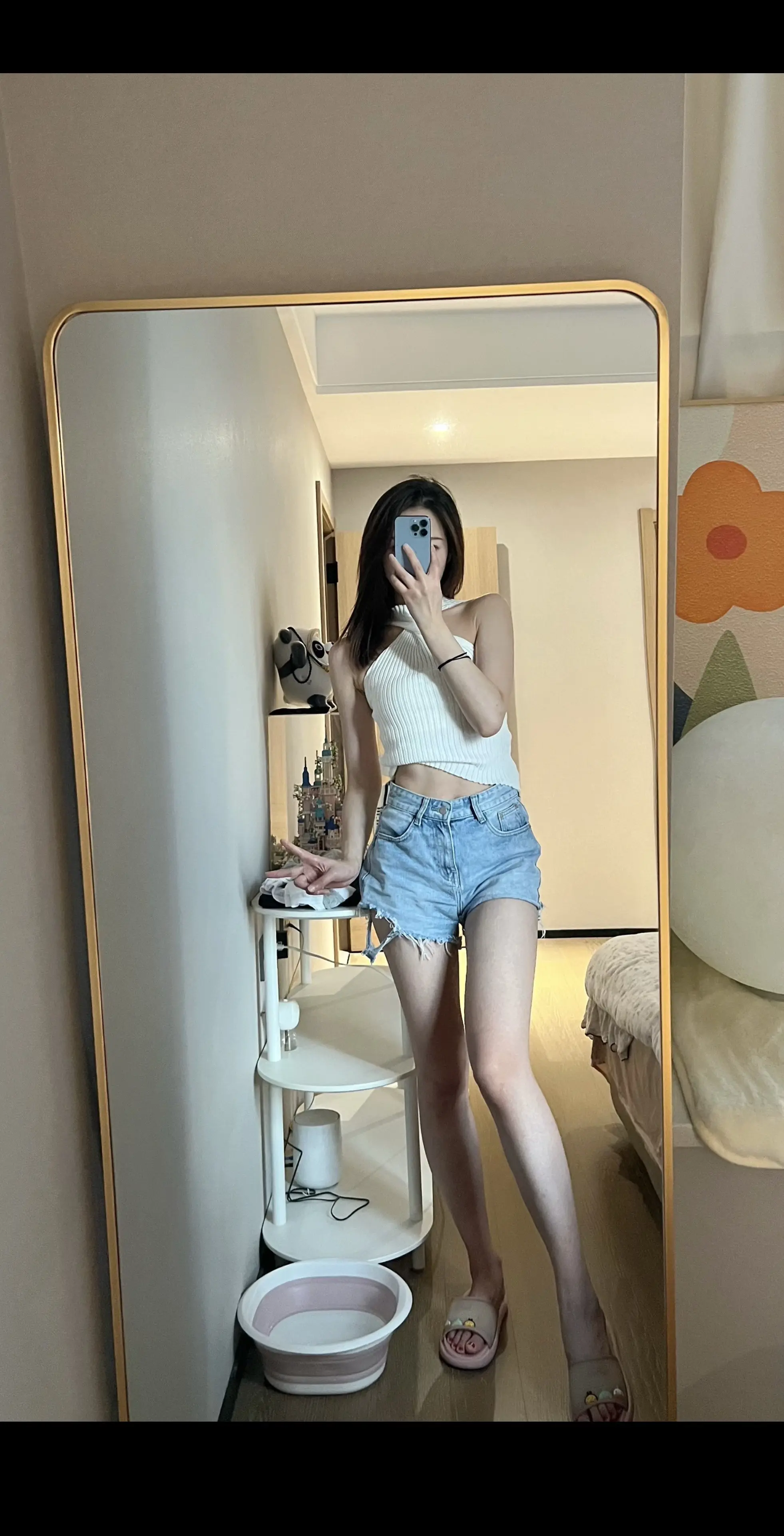 还好也是有瘦过 不然这个bgm都蹭不上对镜自拍