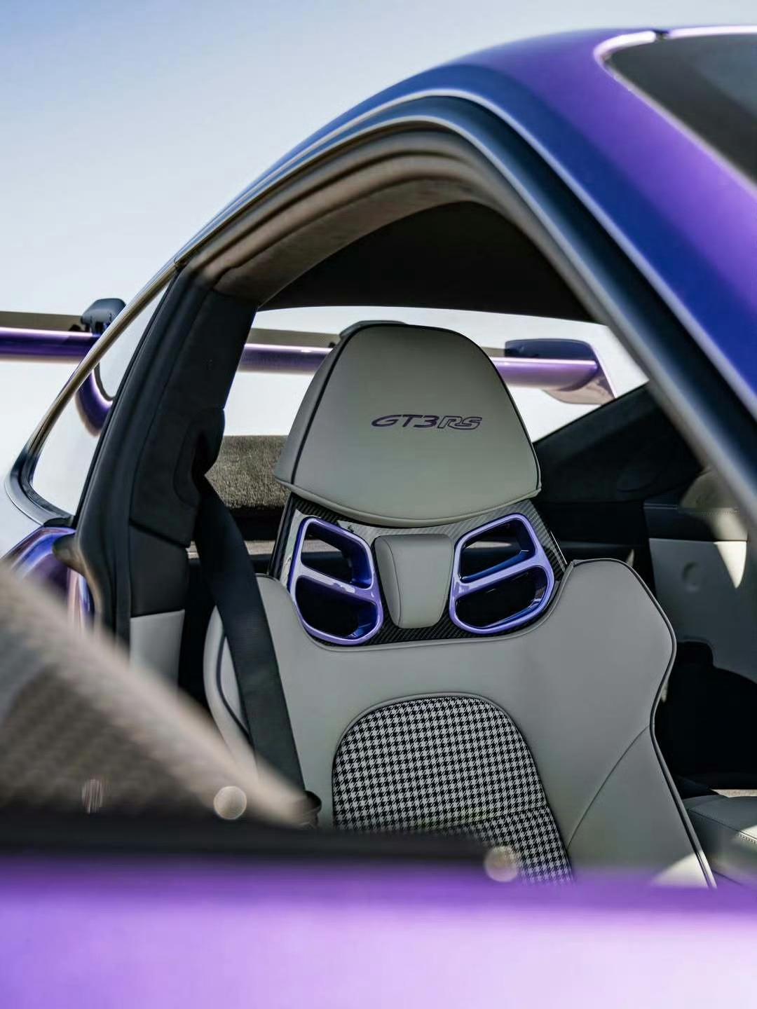 保时捷 911 GT3 RS 💜💜 