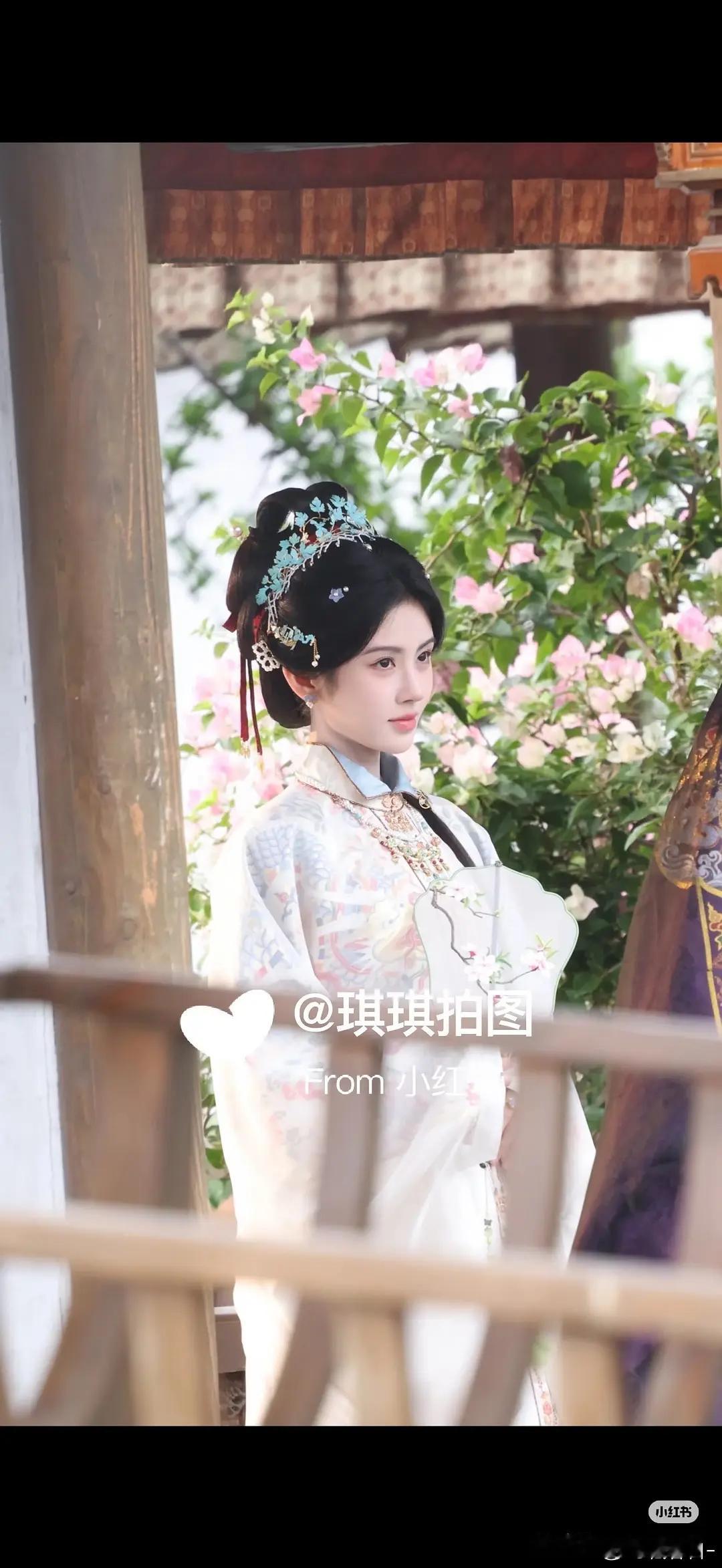 万花世界鞠婧祎新造型 怎么每一套都这么美 
