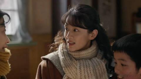 这次叫陈昊宇妈妈是因为长姐如母 用自己的肩膀扛起整个家，让一家人心往一处聚，劲往