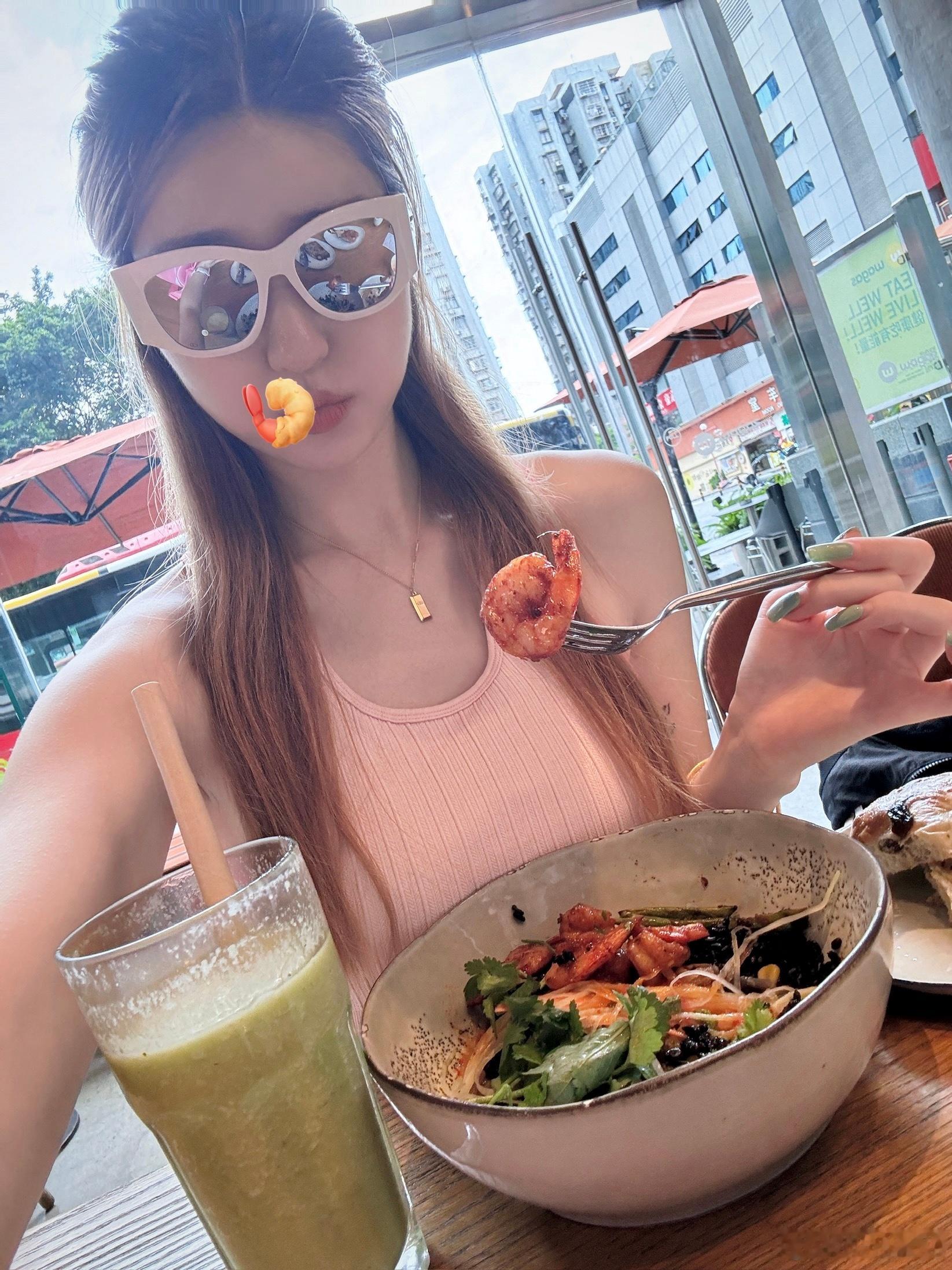 怎么说呢 练完腿后的精神状态好到一大早六点起来爬山🧗#记录生活##爬山# ​​
