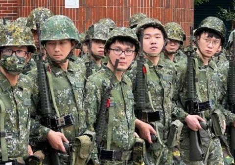 [太阳]台湾地区统一过程中会不会有台湾地区部队起义？说实话，台湾省目前 20 多