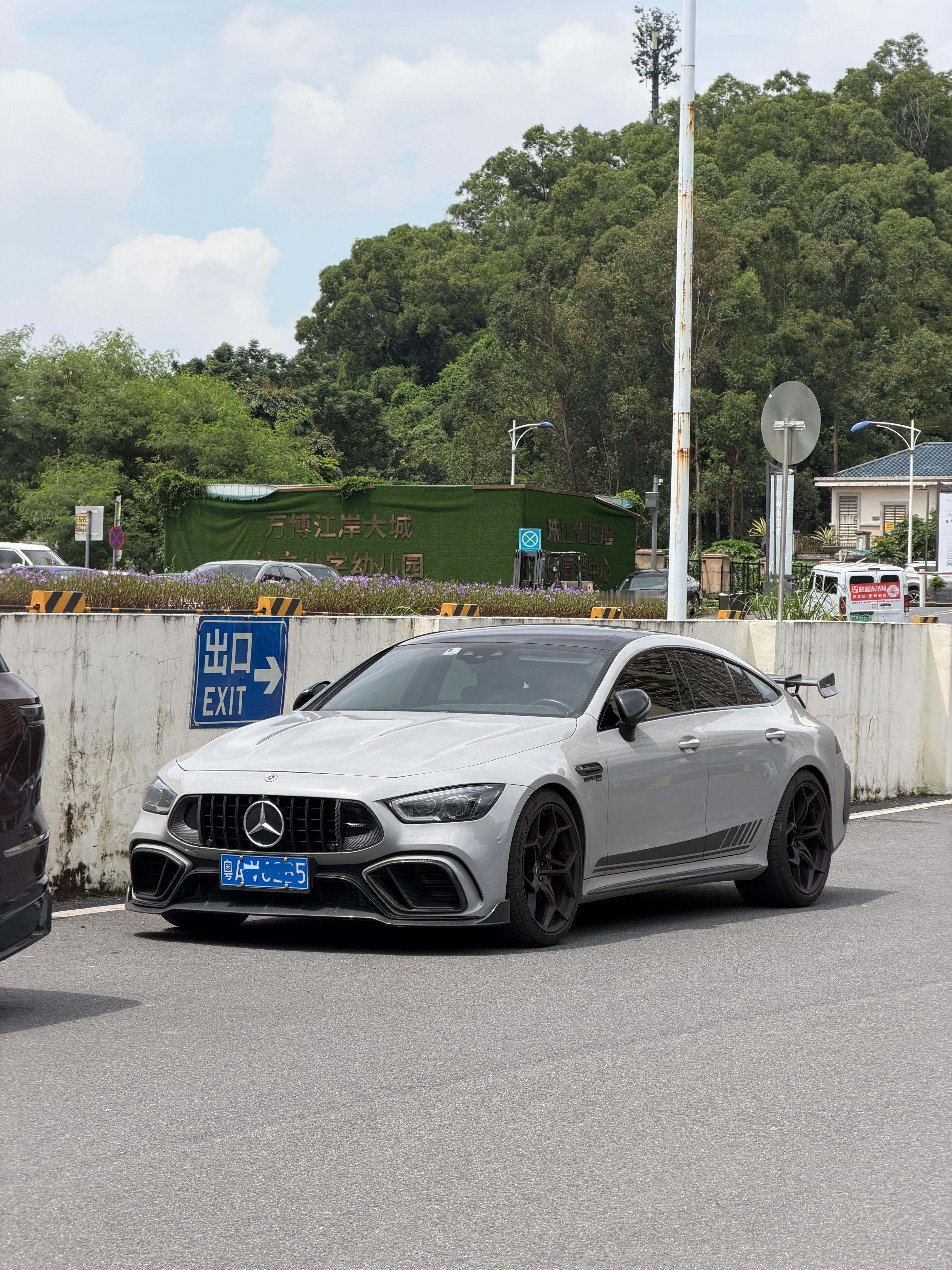 这个套件第一次让我觉得AMG GT很帅！ 