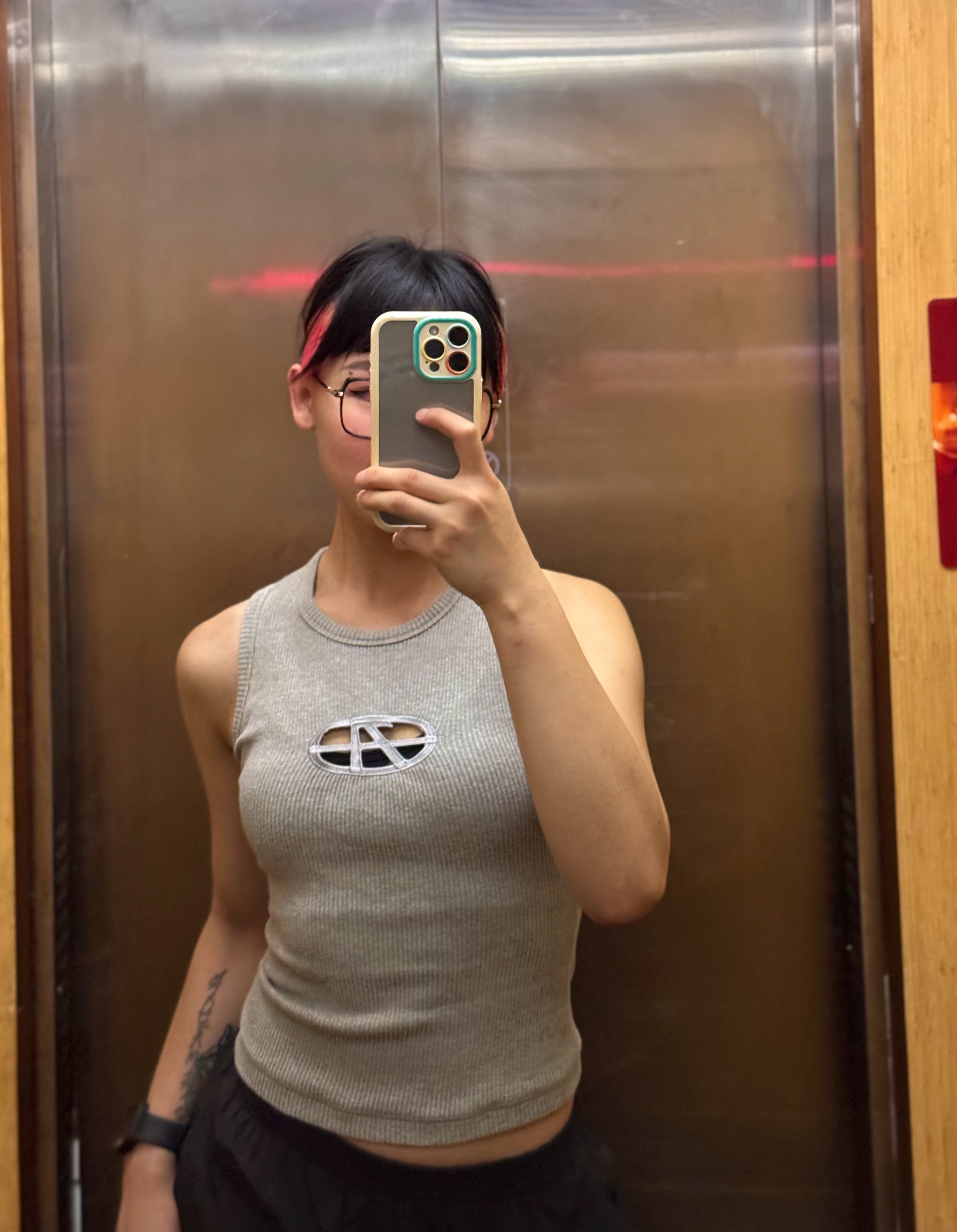 肩膀少练一点就没[允悲][允悲]运动打卡健身OOTD[超话]运动就是坚持  ​​