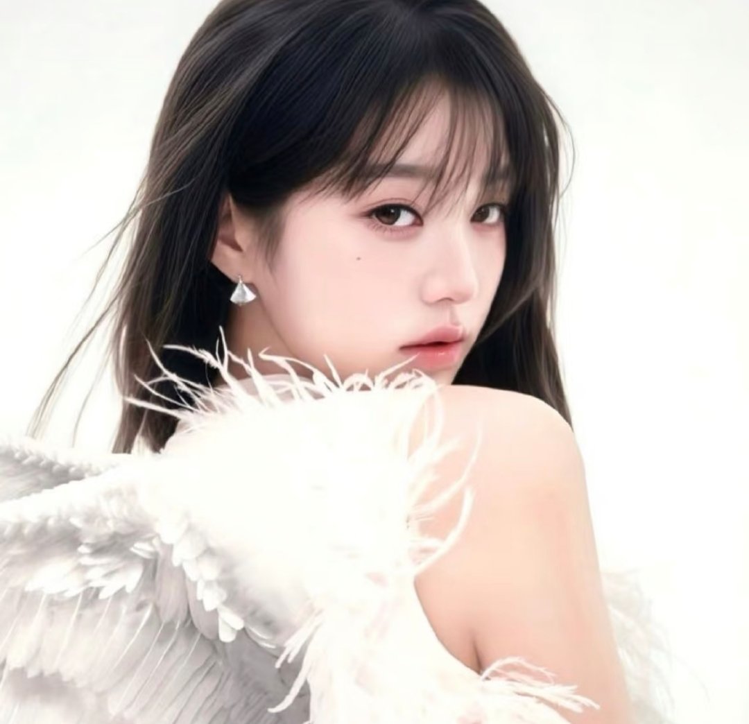 𝙒𝙚𝘾𝙝𝙖𝙩头像｜女生头像 | 张元英头像| 高质量头像｜高级感女头