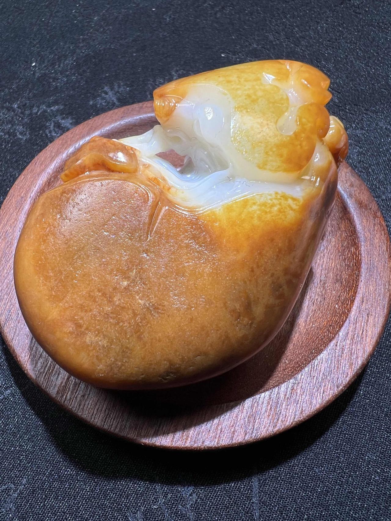 真正的精品收藏品，
都是多数人看了都觉得好，又觉得很贵。只有极少数的人，他们觉得