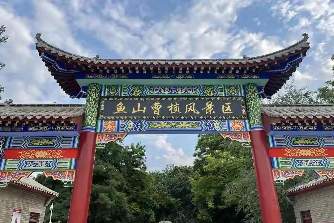 聊城鱼山梵呗音纹石把件，东阿鱼山的梵呗传了上千年，现在本地手艺人把鱼山脚下捡的天