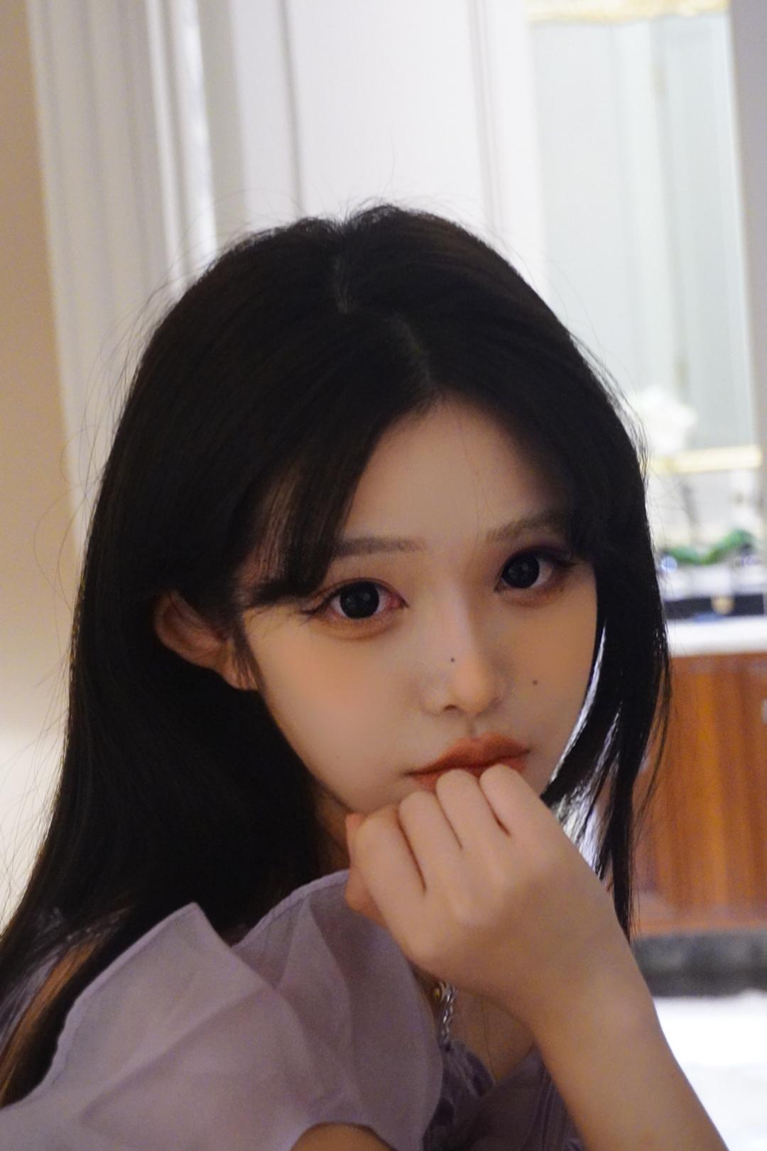 这个世界上除了我 没有人会承认我们之间的感情 连你也不会