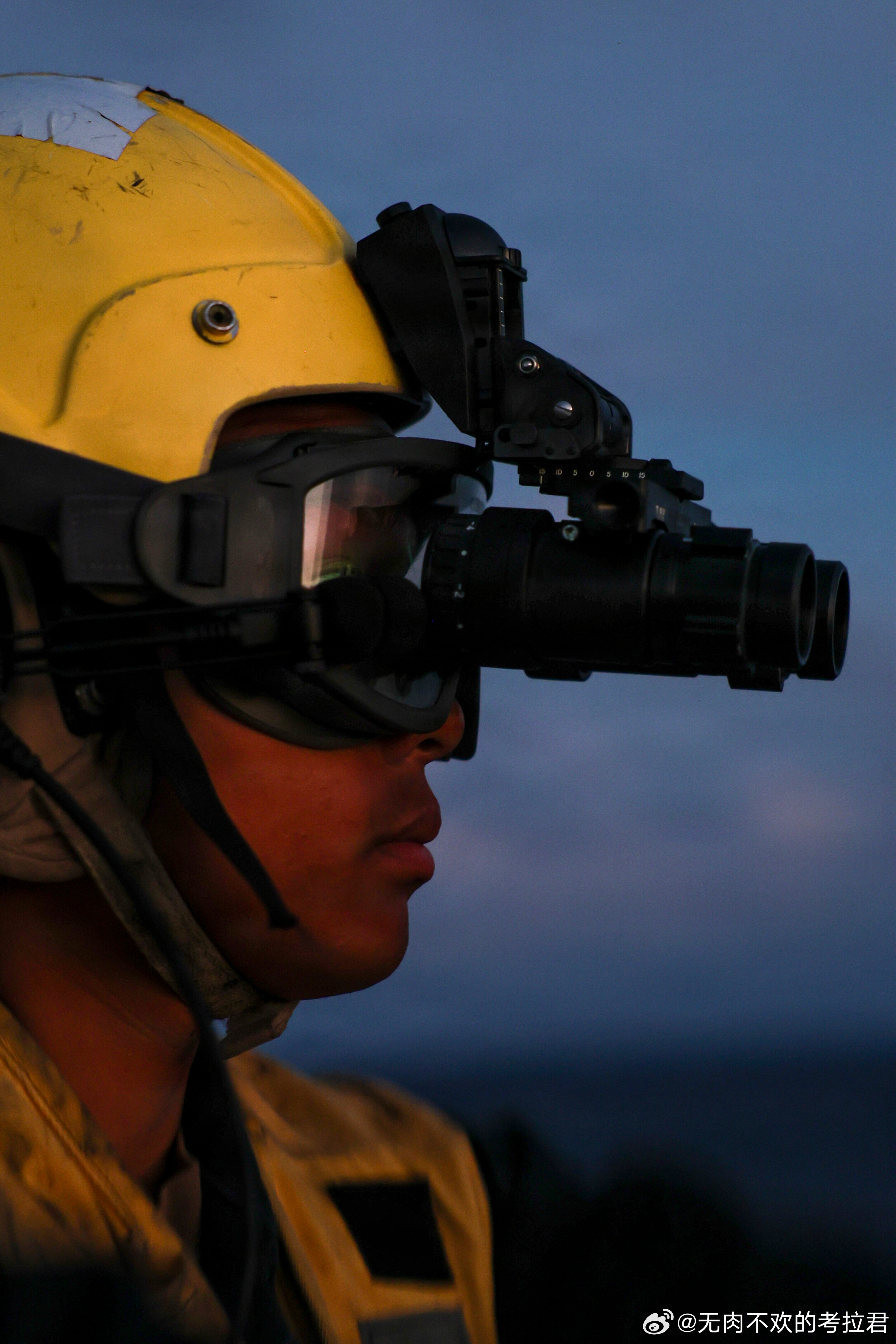 2026年4月2日，USS Comstock (LSD 45) 