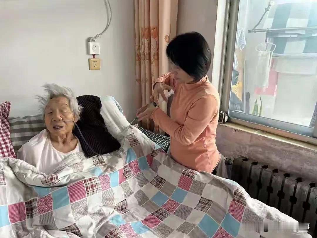 独生子女的养老大考：当人口红利的成本，落在一代人肩上

2026年的写字楼里，4
