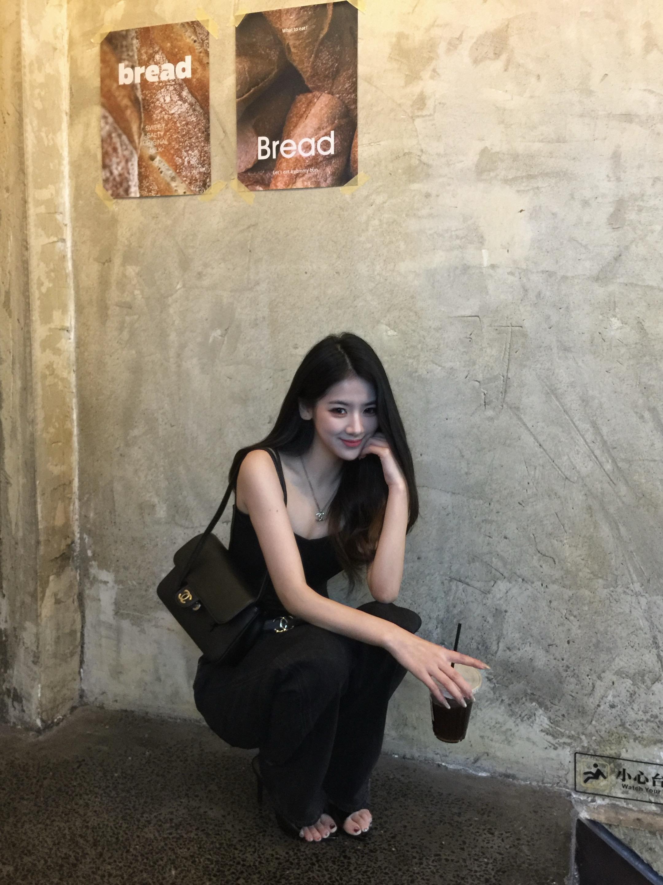 ootd穿搭女生 御姐ootd穿搭 ins风咖啡厅穿搭 咖啡店穿搭