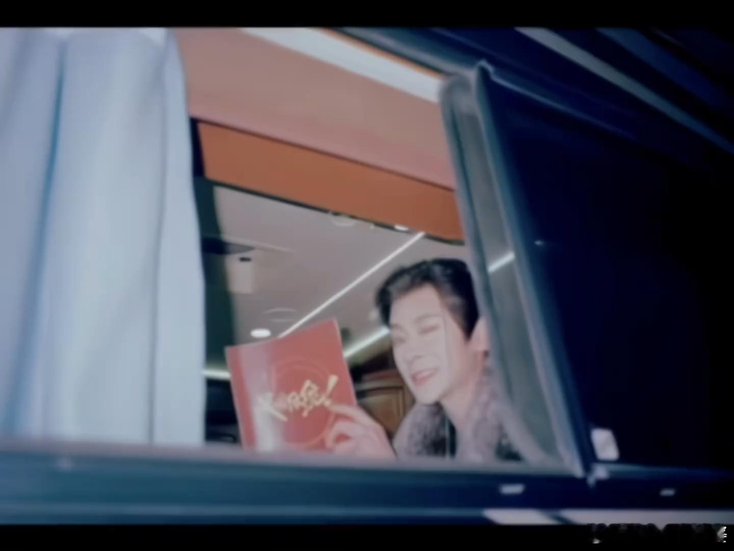 王楚然丞磊伟大的杀青梗 🌟很少有一对搭档，能像王楚然丞磊这样，戏里动人、戏外圈