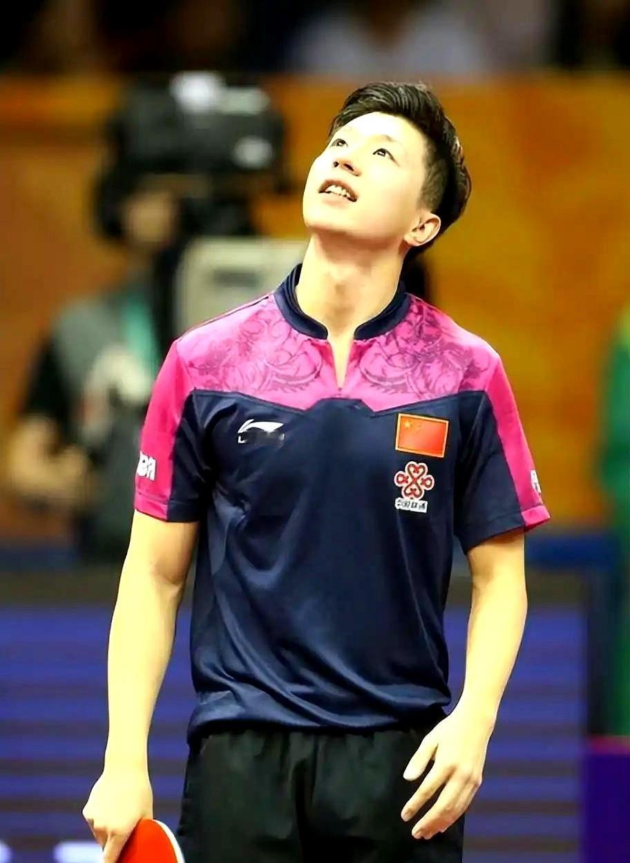 马龙一个全满贯得主

和周凯比赛时，又是叫暂停，又是挑战鹰眼。有人说这些套路对外