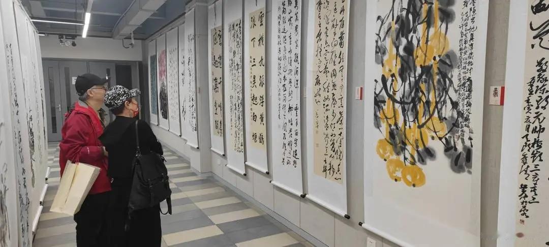 藏品出手屡屡低价？交易中心全域流量助推藏品高溢价

“同样的藏品，私下转让只卖了