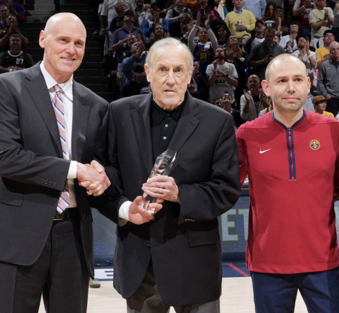 突发：名人堂教练里克·阿德尔曼逝世，享年79岁。阿德尔曼在NBA执教29年，其中