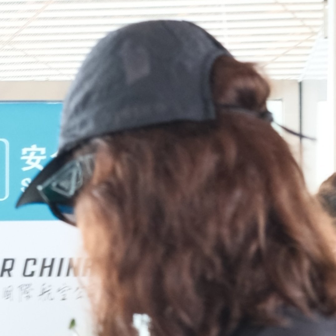 我姐姐还把炸毛露个揪儿用来卡帽子姐姐萌