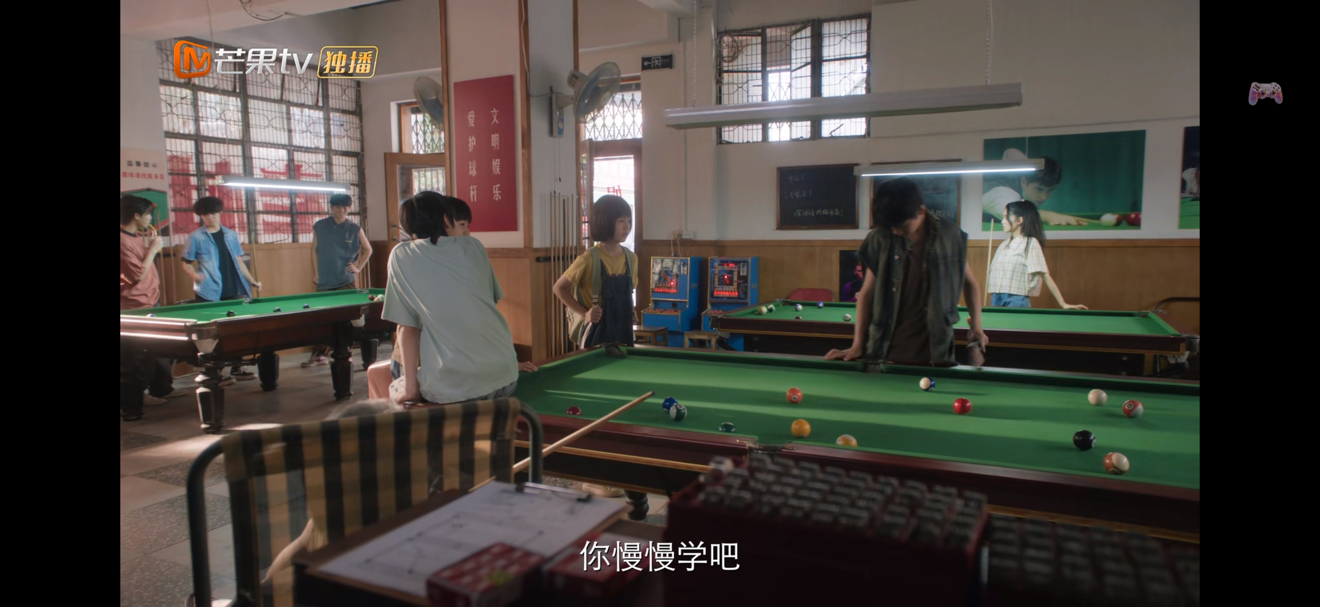 野狗骨头在惠州取景真有年代感，其实惠州老旧的建筑比特意搭出来的写实，里面还有广式