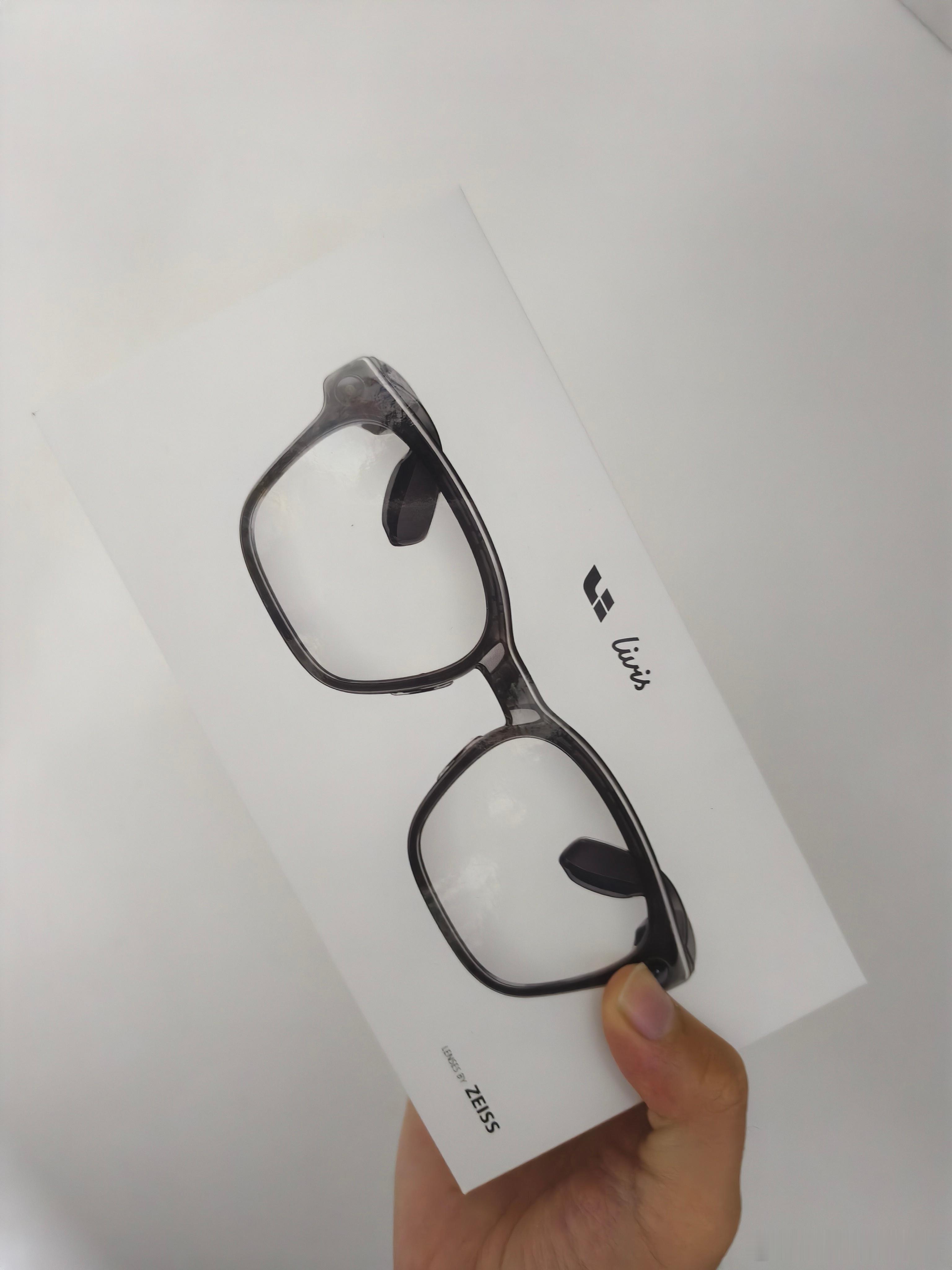 谁能想到Livis到手的第一个挑战就是明天拍雪景呢理想AI眼镜Livis