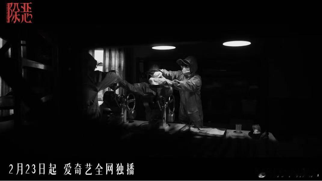 除恶镜头对准了微商减肥药掺毒微商减肥药掺毒，看似离我们很远，实则就在身边。程恳因