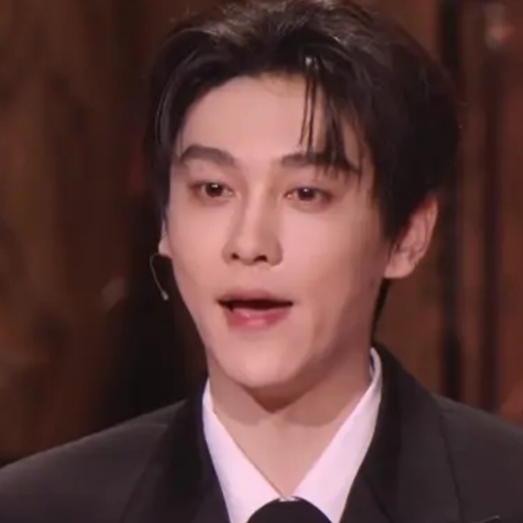 田栩宁站姐出图 田雷出栏了 