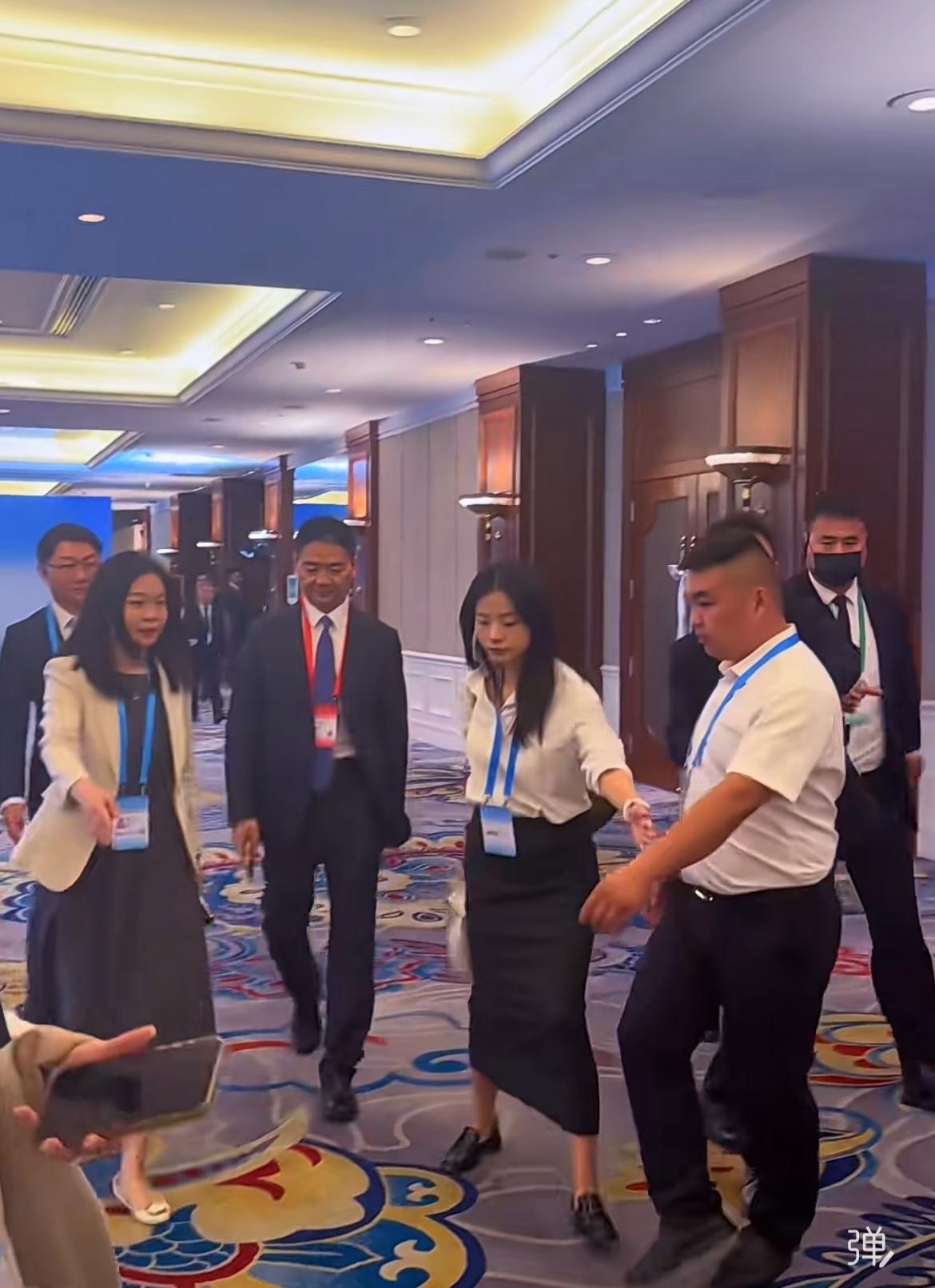 6月21日，2026年亚太经合组织（APEC）工商领导人中国论坛在北京举行。有网