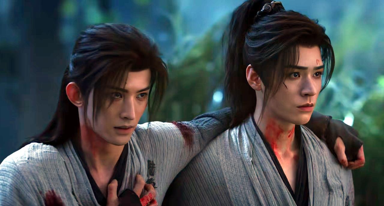 《暗河传》：苏暮雨和苏昌河谁的武功更高？

现在应该是苏暮雨略胜一筹，苏暮雨十八