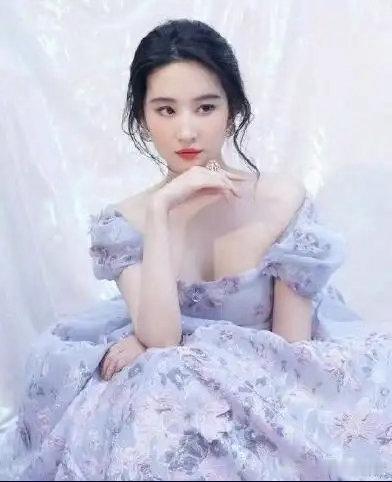 刘亦菲沉淀两年终进组《咸雪》，挑战清装盐商复仇大女主，搭档《满江红》编剧+《长安