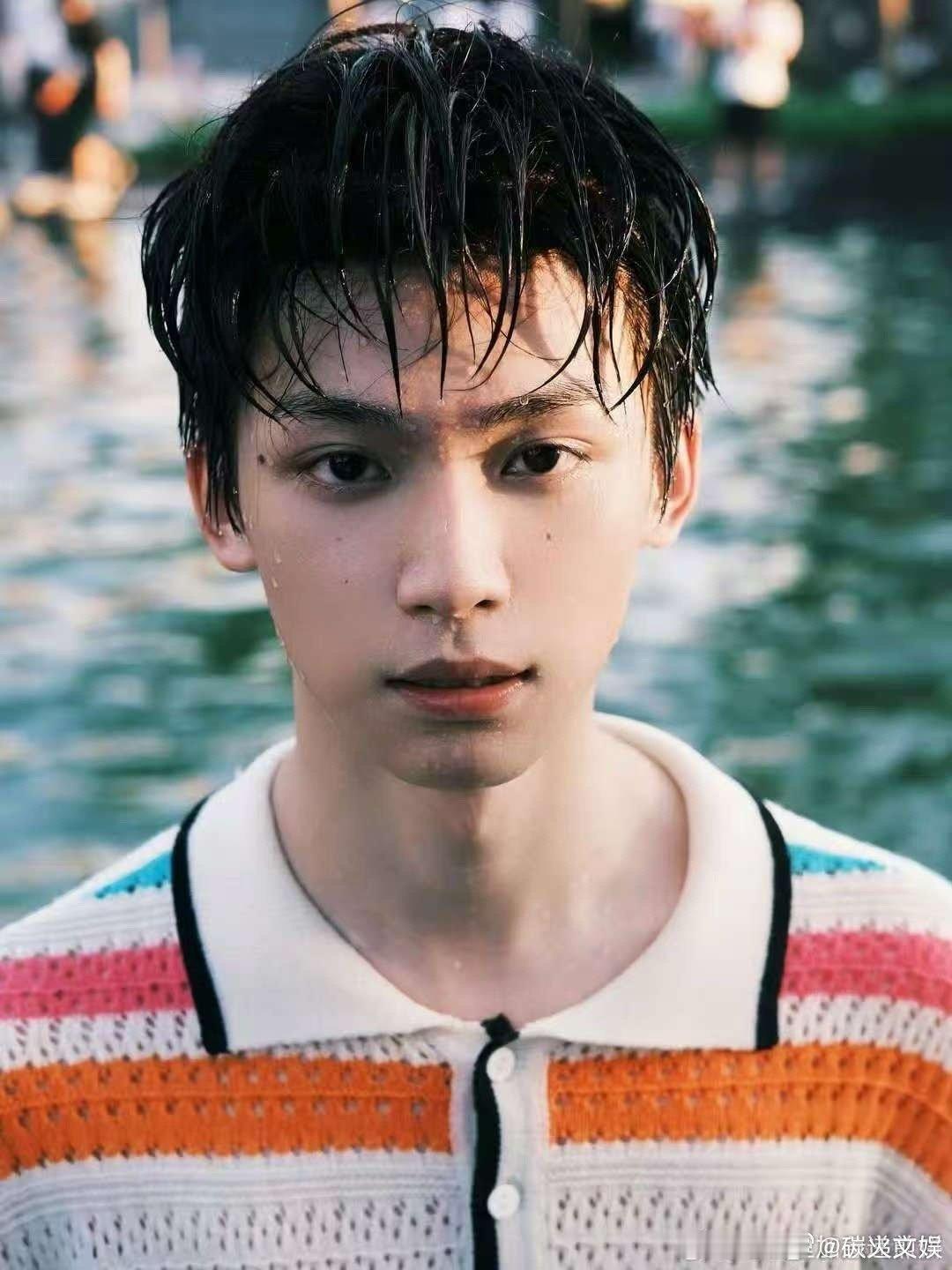 梓渝湿身照瑞鹤娱乐ins晒梓渝瑞鹤娱乐ins晒梓渝，湿身照，[嘻嘻][嘻嘻][嘻