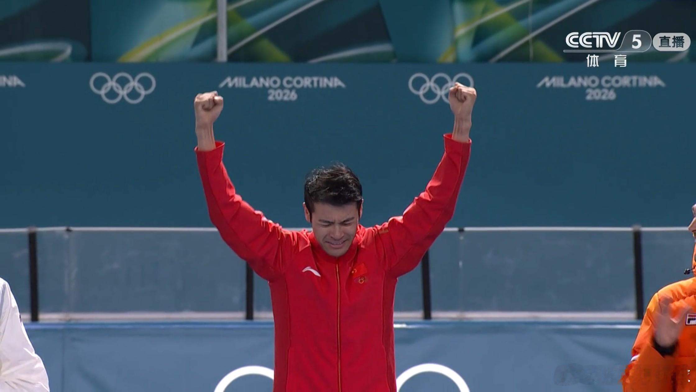 宁忠岩金牌宁忠岩打破奥运纪录 太帅了，这枚金牌含金量太足了，亚军和季军都是强者！