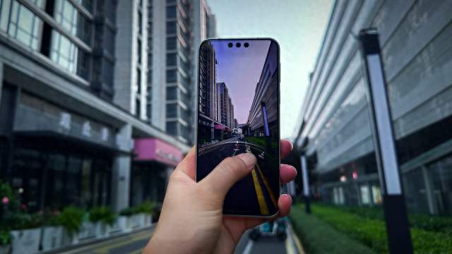 华为Mate90买标准版、上Pro还是冲Max？不吐不快，聊聊几句心里话