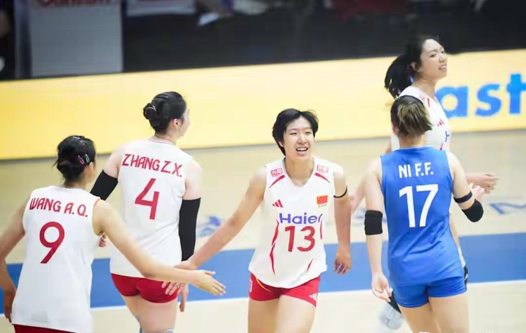 喜讯！中国女排3-0塞尔维亚 2连胜 拿7.02分+重返世界第6 反超美国队喜讯